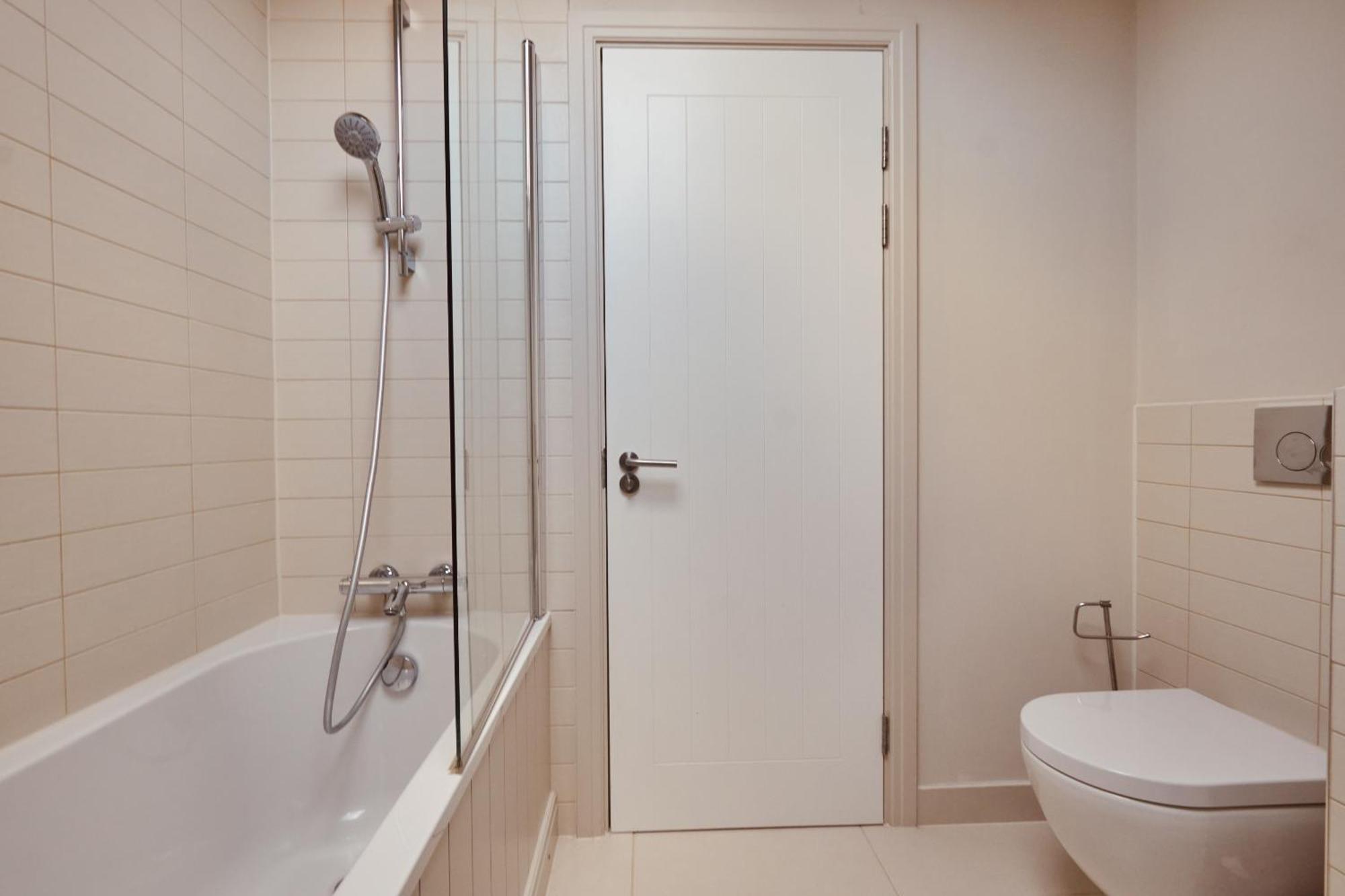 Luxury 2br Duplex Near Lgi, King Bed Apartment Leeds (West Yorkshire)
